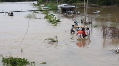    Cần Thơ triển khai đề án “Sống chung với lũ" đến 2015