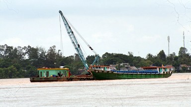  Sóc Trăng: Thu hồi công văn ‘giải cứu’ cát tặc