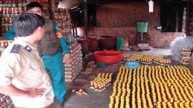    Bình Dương: Phát hiện lò sản xuất gia vị bằng hóa chất Trung Quốc