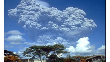  Siêu núi lửa đe dọa cả châu Âu