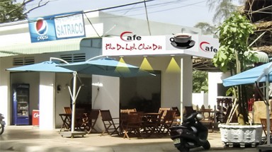  Chủ tịch tỉnh Sóc Trăng đi nước ngoài học kinh nghiệm nuôi tôm (!?)