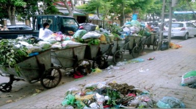 Nhà nào rác nấy