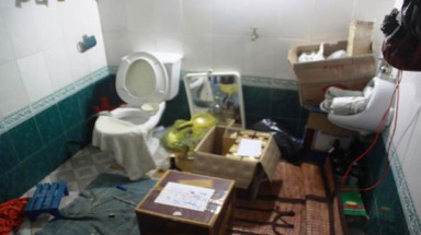  Quảng Trị: Xưởng rượu ngoại đặt tại... nhà vệ sinh