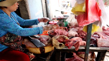 Phát hiện nhiều thịt lợn nhiễm khuẩn