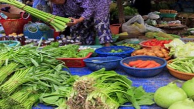  Đưa rau vào chợ bán cũng bị ăn chặn 