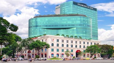   Trung tâm thương mại Diamond Plaza, TPHCM: Đi vệ sinh bị… mất quần