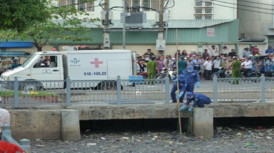     TP.HCM: Xác người đàn ông nổi trên kênh Nhiêu Lộc