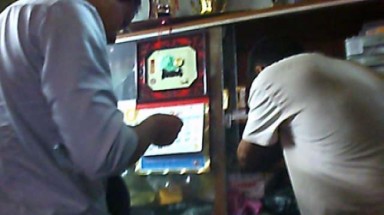 Viên tiết kiệm xăng được tiêu thụ gần một năm nay