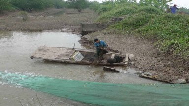 Chính quyền thuê “người ngoài” trông coi đầm ông Vươn!