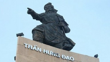 Di dời lư hương và góc nhìn từ trong tâm