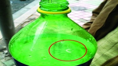 "Dị vật " không tin nổi trong nước giải khát Sprite của Cocacola