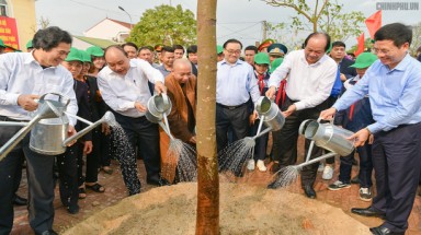 Thủ tướng muốn mỗi gia đình Thủ đô trồng 1 cây xanh, hoa cảnh