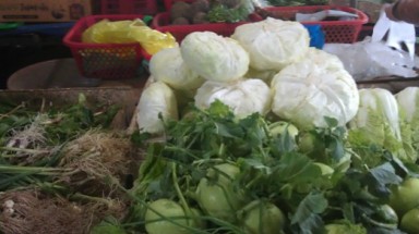  Giá xe ôm, rau, thịt, cá...leo thang