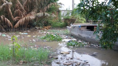  Doanh nghiệp “đầu độc” hệ thống thủy lợi