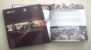 Tin Môi Trường tặng sách “Cẩm nang MediaNet” cho bạn đọc