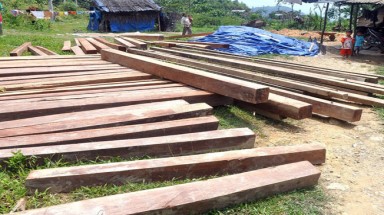  "Đắng lòng" thủy điện....