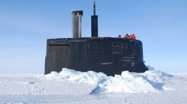  Biến đổi khí hậu hâm nóng 'chiến tranh lạnh' ở Bắc Cực