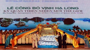 Vịnh Hạ Long đón nhận danh hiệu kỳ quan thiên nhiên mới 