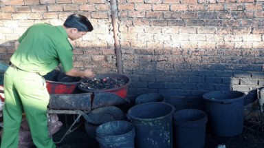  UBND tỉnh Đắk Nông thông tin về vụ hỗn hợp vỏ cà phê trộn sỏi và nhuộm pin