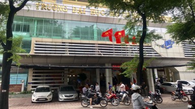 Trường ĐH ở TP.HCM ngừng sử dụng chai nước nhựa, ống hút nhựa