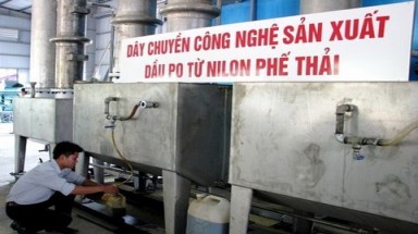 Chế biến rác thải nilon thành dầu