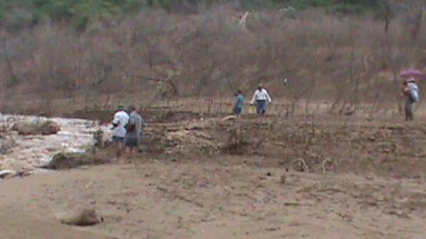  Dân thượng nguồn thủy điện Bản Vẽ kêu cứu