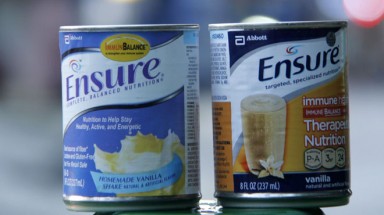  Phát hiện hơn 10.000 lon sữa Ensure bị tráo nhãn mác