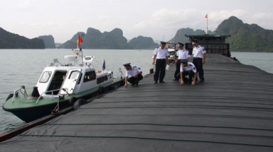  Quảng Ninh: Cảnh sát biển bắt giữ tàu chở 1.400 tấn than lậu