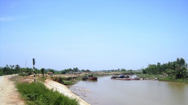 Chuyện “lạ” ở Thanh Hóa: Giả điên để làm… cát tặc !