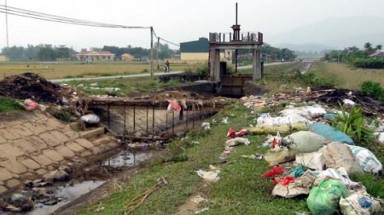  Điện Biên: Kênh tả Đại thuỷ nông Nậm Rốm đang biến thành “kênh chết” 