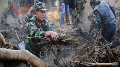 Trung Quốc: Động đất, 31 người thương vong