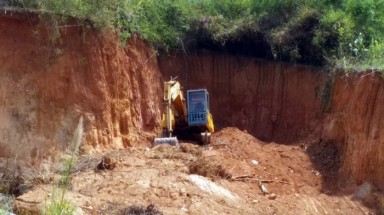 Kon Tum chấn chỉnh tình trạng khai thác đất tràn lan ở huyện Ngọc Hồi