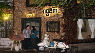 "Nốt trầm trong bản nhạc đời hối hả "