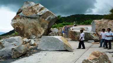 An Giang: Lửng lơ hiểm họa trên núi Cấm
