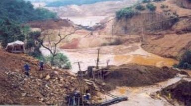 Bị xử phạt hành chính 100 triệu đồng do gây ô nhiễm môi trường