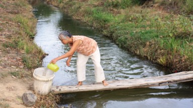  Khánh Hòa: 800 hộ dân phải uống nước mương