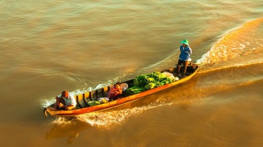 Đò dọc lặng trôi!
