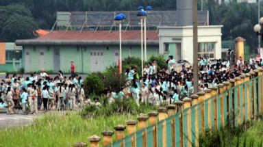  Công nhân Canon Việt Nam đình công đòi tăng lương