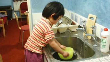  Việc nhà là điều xa xỉ?