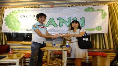 Câu lạc bộ Xanh- Đại học Mở “Về với đất”