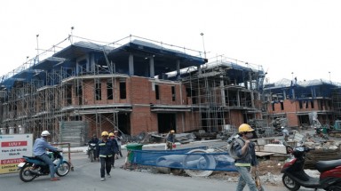  Đình chỉ dự án xây "lụi" 110 căn biệt thự ở quận 7