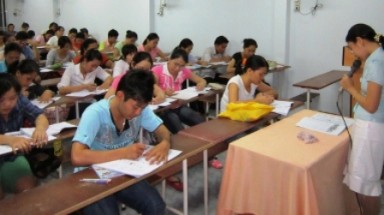 Vay vốn đi học... theo phong trào