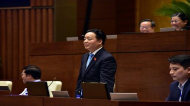 Bộ trưởng Trần Hồng Hà: "Thấy người nước ngoài mua đất thì báo tôi"