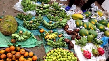 Hàng trôi nổi gắn mác “đồ nhà quê”