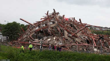  Chung cư cao nhất châu Âu sụp đổ trong 5 giây