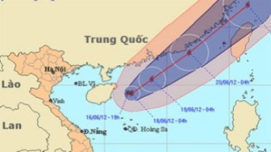 Bão số 2 di chuyển nhanh ra ngoài biển Đông