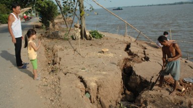 Đồng Tháp: Dân lo khi sạt lở xảy ra ở nhiều nơi