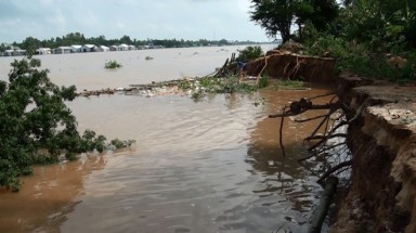Cà Mau: Sạt lở lan rộng trước mùa mưa bão năm 2018