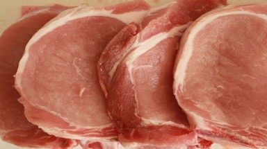 Đa số thịt bán ở các siêu thị Mỹ bị nhiễm "siêu khuẩn"