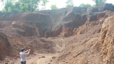 Bắc Kạn: Mỏ quặng lậu “đội lốt” dự án trồng rừng